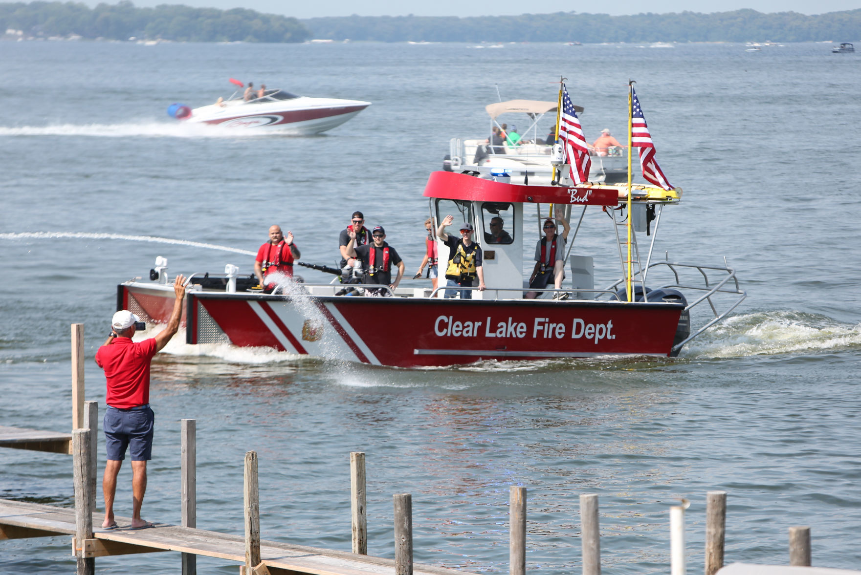 Boat parade_Ernst visit 07-04-20 (3).jpg